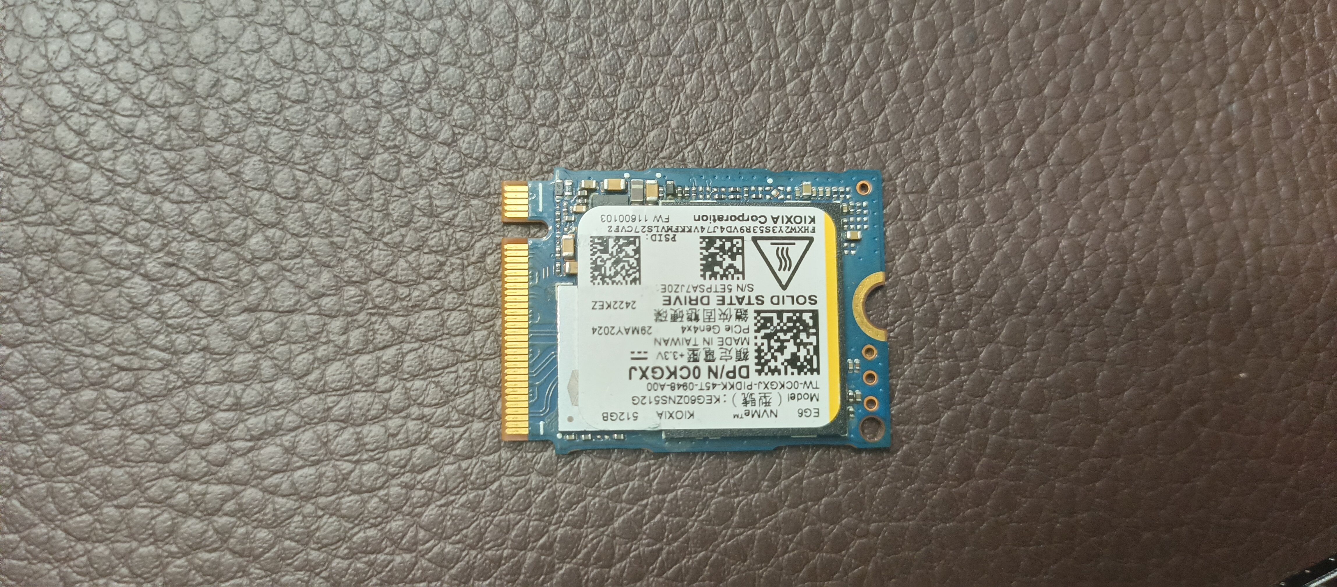 هارد اصلی رو دستگاهی SSD Nvme 512g kioxia 2240