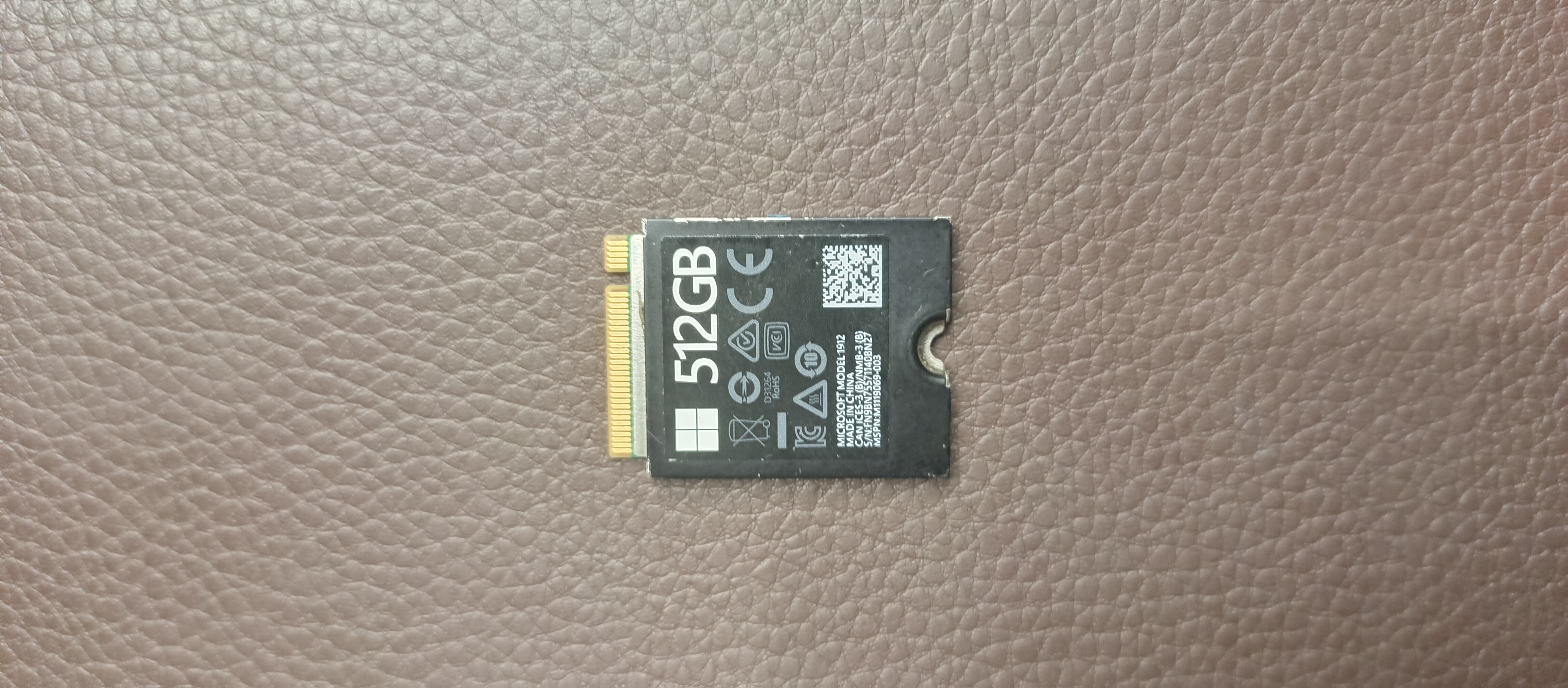 هارد SSD Nvme Microsoft 512g اصلی رو دستگاهی